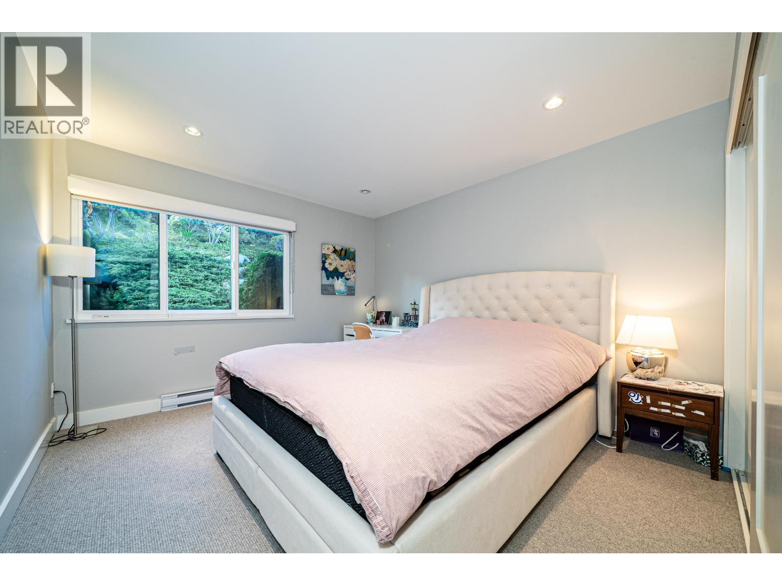 18 2214 FOLKSTONE WAY, West Vancouver