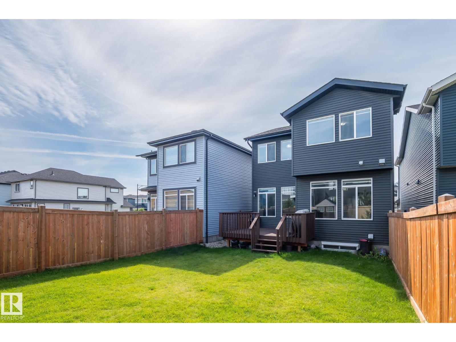 5210 23 ave SW - 41