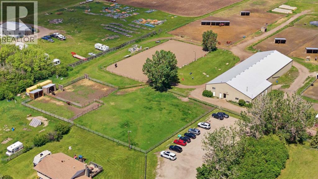 283082 Township Road 254 - 3