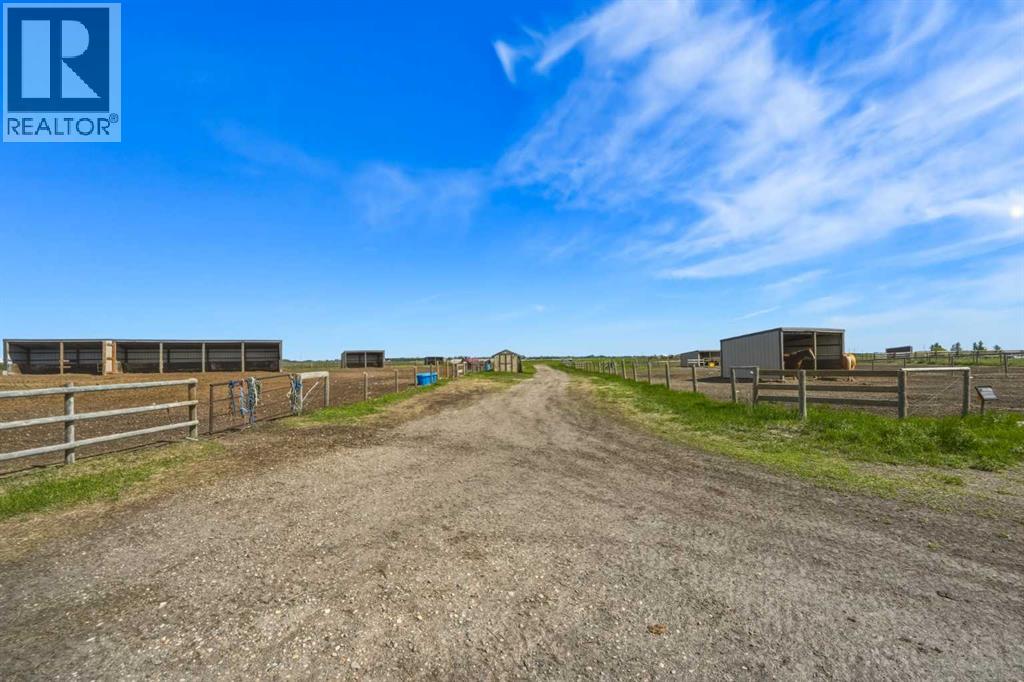 283082 Township Road 254 - 46