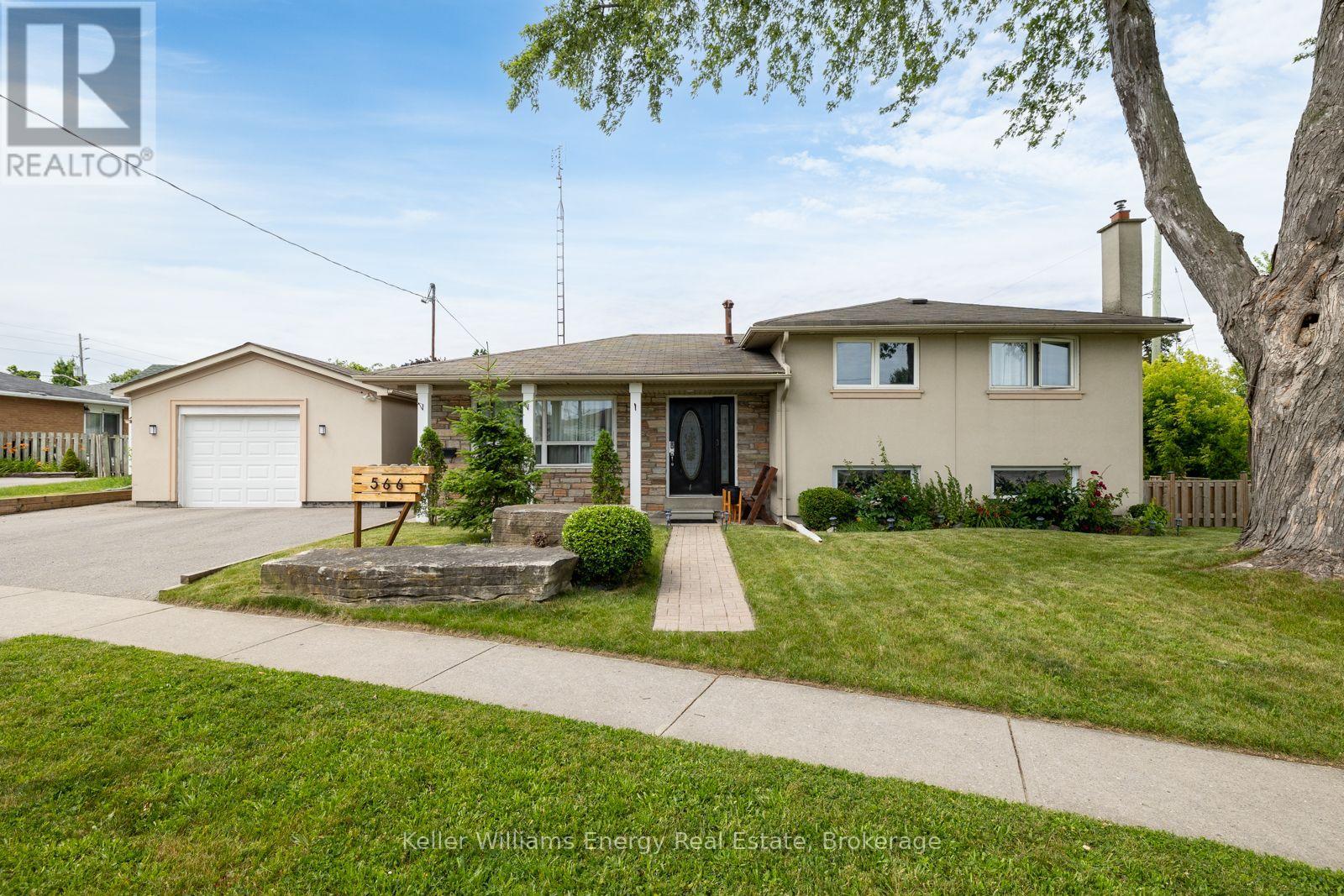 LOWER - 566 DEAN AVENUE