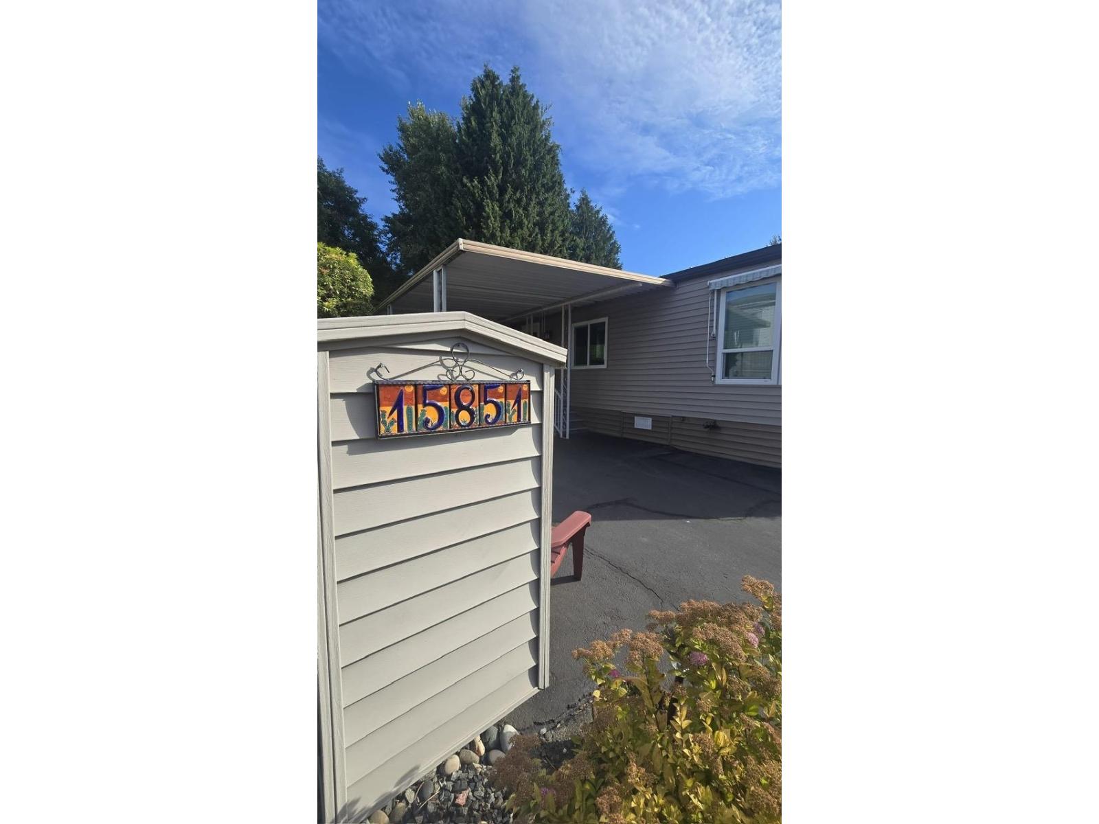 15851 SUFFOLK ROAD, Surrey — photo 3