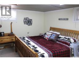 265 Saskatchewan Street, Central Butte, SK S0H0T0 Photo 20