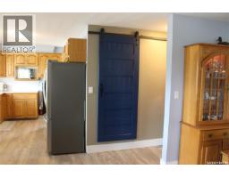 265 Saskatchewan Street, Central Butte, SK S0H0T0 Photo 12