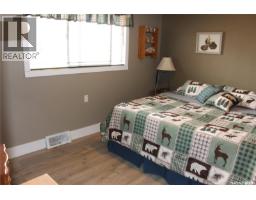 265 Saskatchewan Street, Central Butte, SK S0H0T0 Photo 18