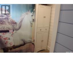 265 Saskatchewan Street, Central Butte, SK S0H0T0 Photo 16