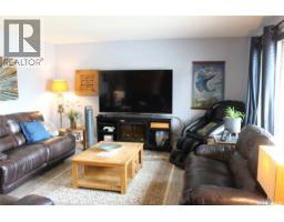 265 Saskatchewan Street, Central Butte, SK S0H0T0 Photo 21