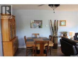 265 Saskatchewan Street, Central Butte, SK S0H0T0 Photo 23