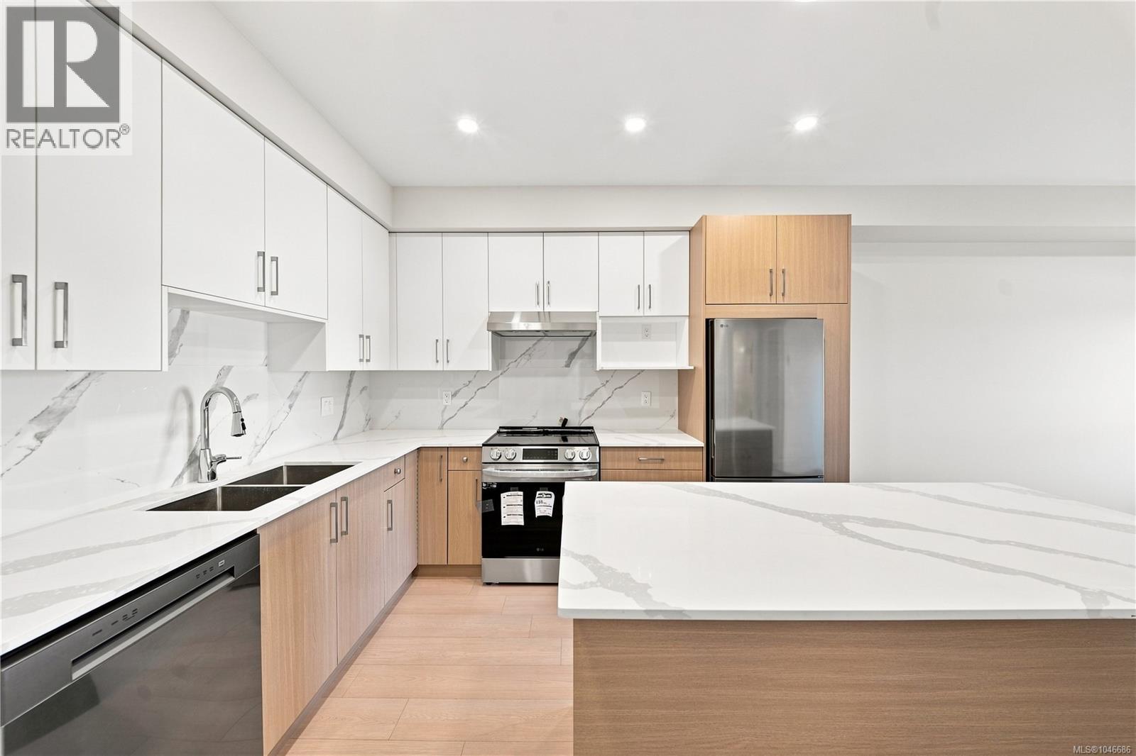 #209 171 Jensen Ave W - Image 4