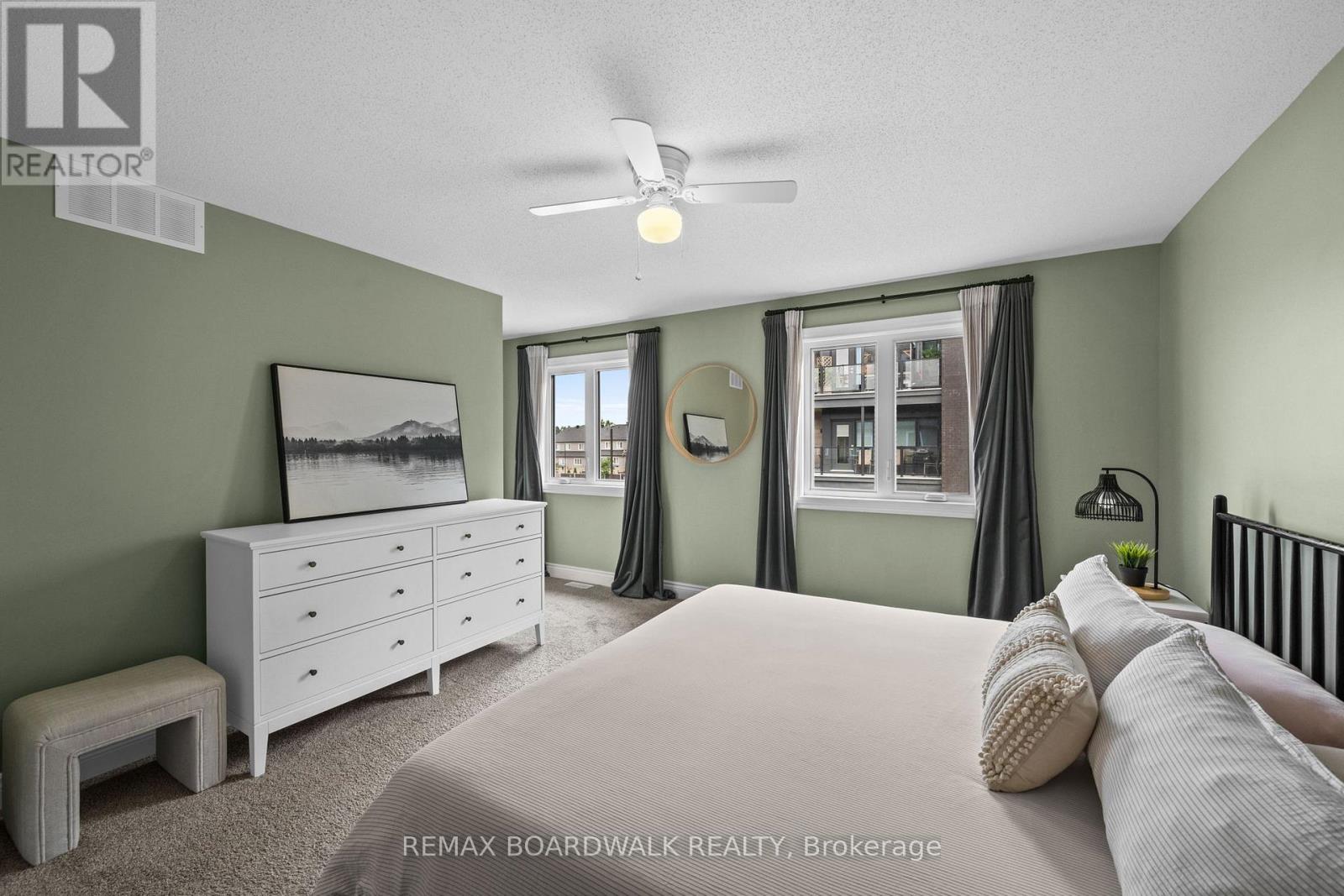 1152 DOCTEUR CORBEIL BOULEVARD - 17