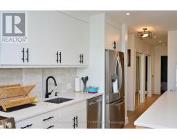 404 - 219 Wilson Avenue, Toronto, ON M5M3B2 Photo 7