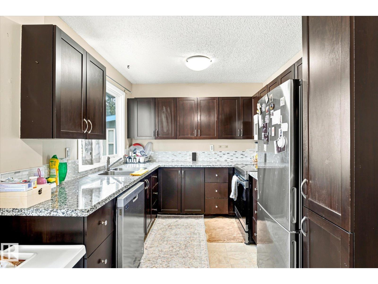 6471 180 ST NW - 12
