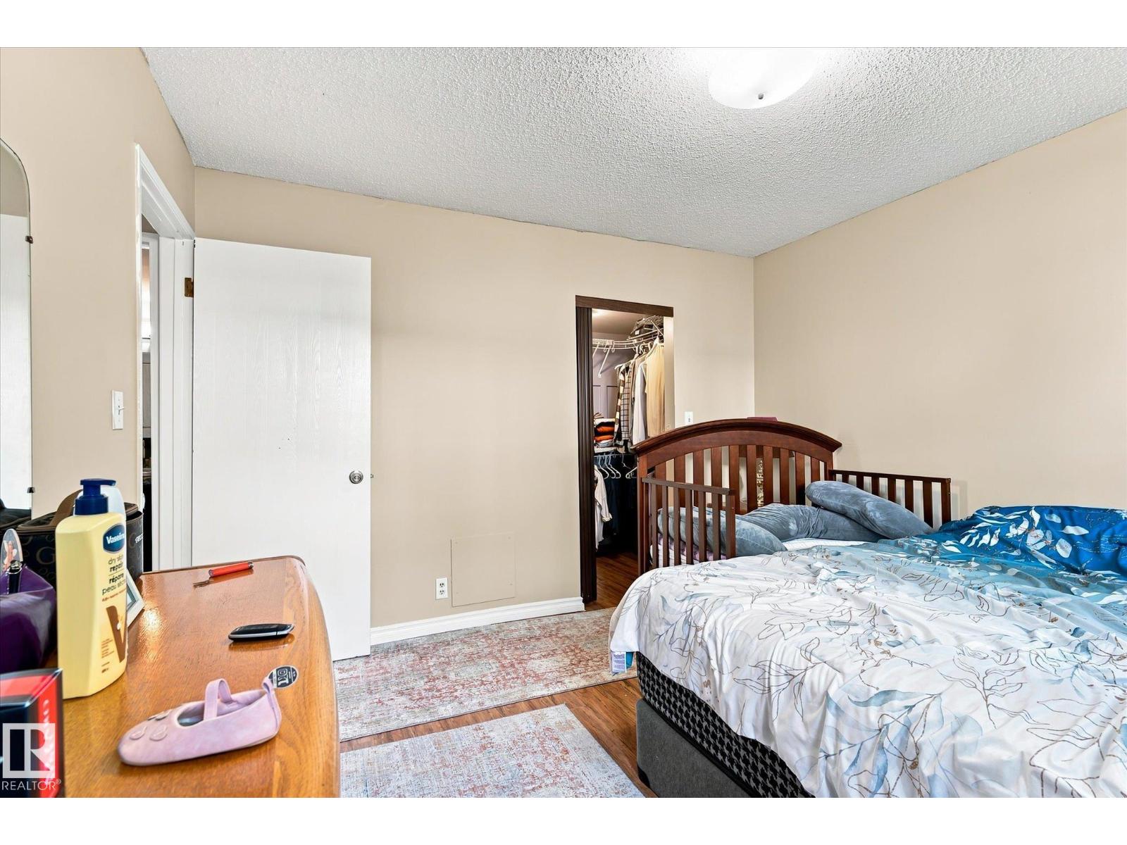6471 180 ST NW - 22