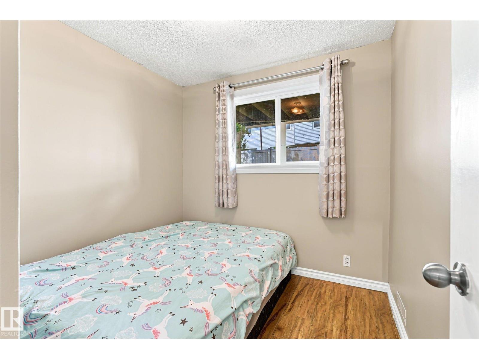 6471 180 ST NW - 26