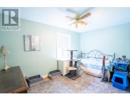 Upper - 35 Laburnham Avenue, Toronto, ON M8W1S6 Photo 9