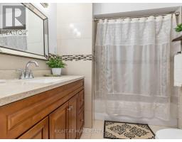 2 Grenadine Court, Toronto, ON M9L2H6 Photo 18