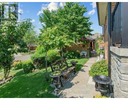 2 Grenadine Court, Toronto, ON M9L2H6 Photo 31