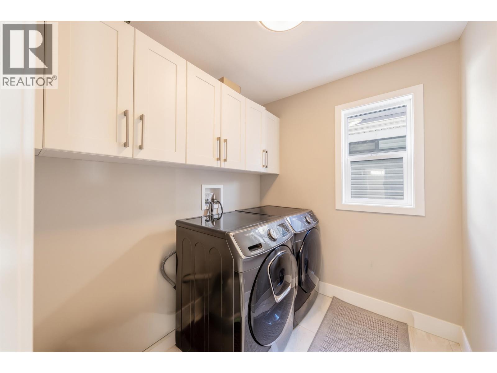 1419 STRAWLINE HILL STREET, Coquitlam