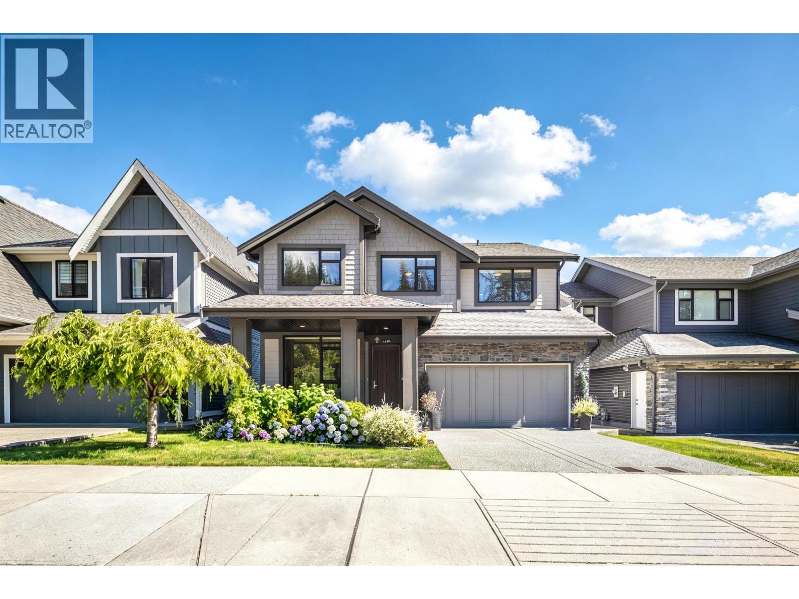 1419 STRAWLINE HILL STREET, Coquitlam