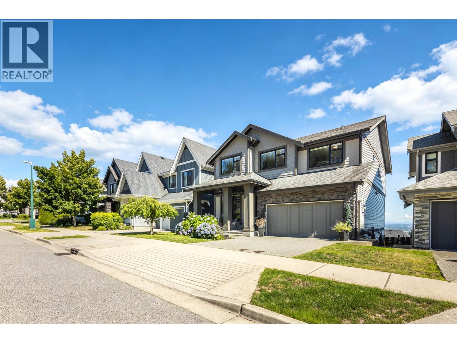 1419 STRAWLINE HILL STREET, Coquitlam