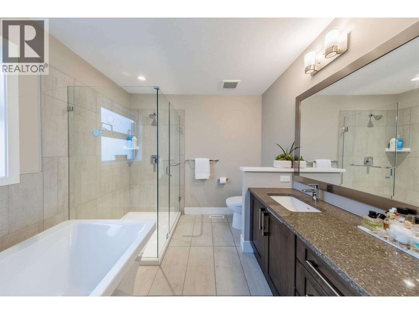 1419 STRAWLINE HILL STREET, Coquitlam