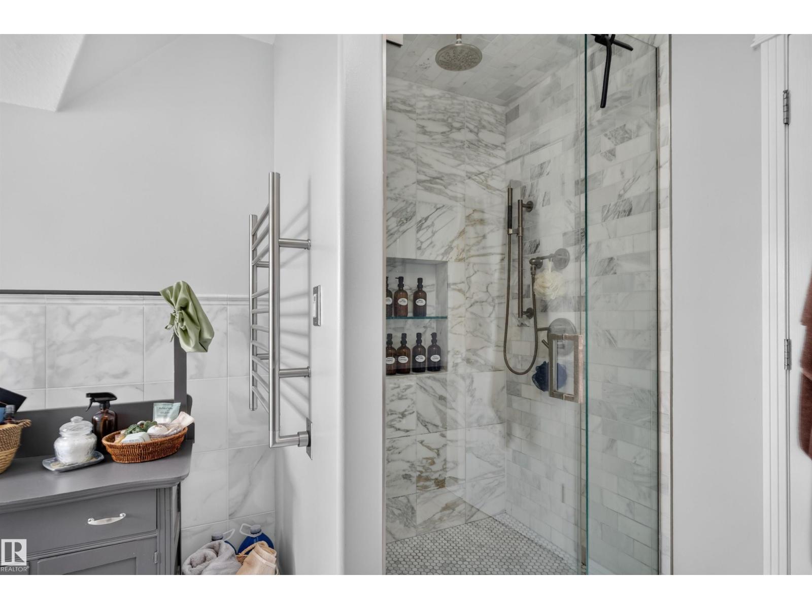 4471 MCCRAE Avenue NW - Photo 24