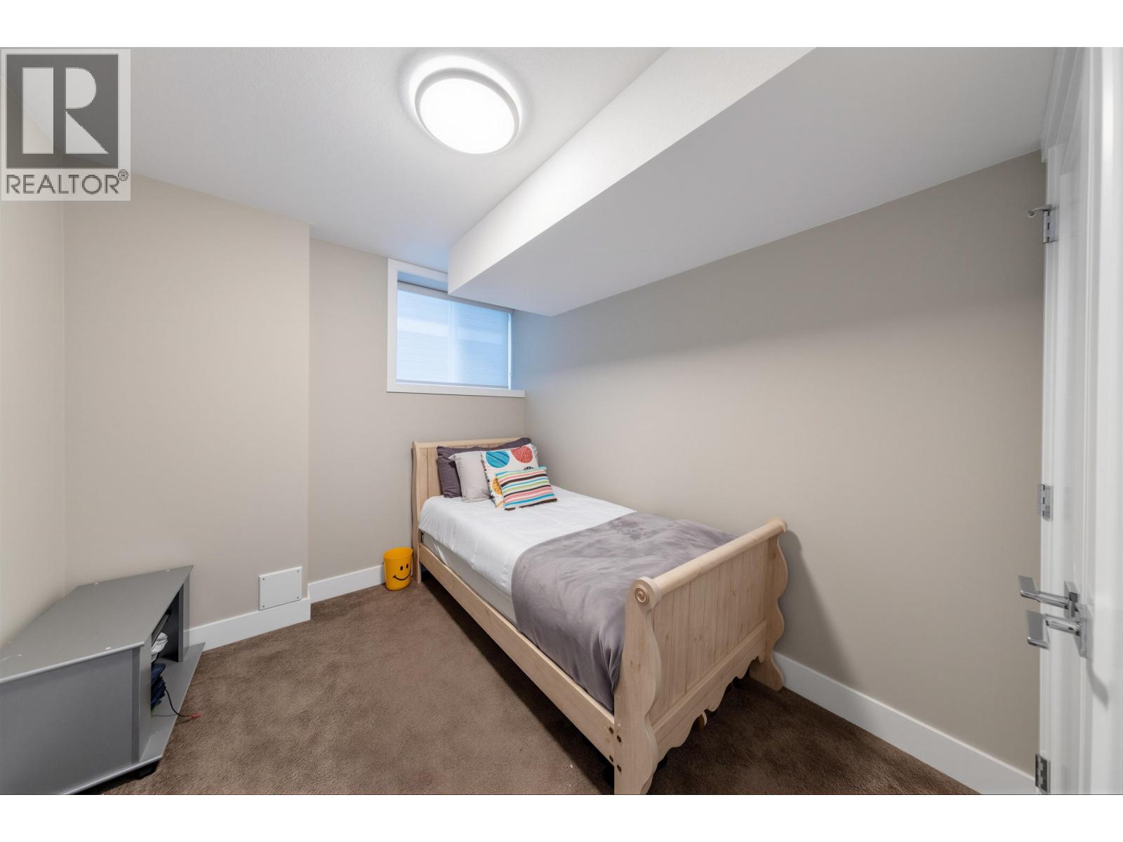 1419 STRAWLINE HILL STREET, Coquitlam