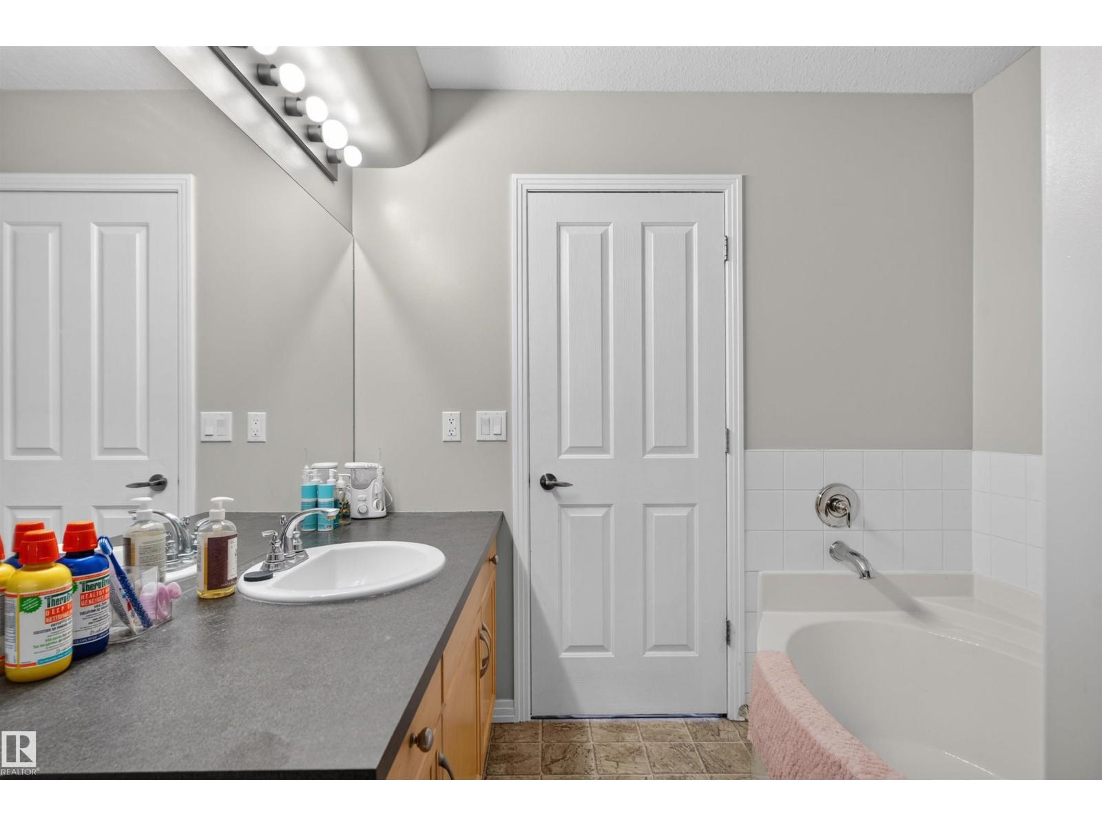 4471 MCCRAE Avenue NW - Photo 15