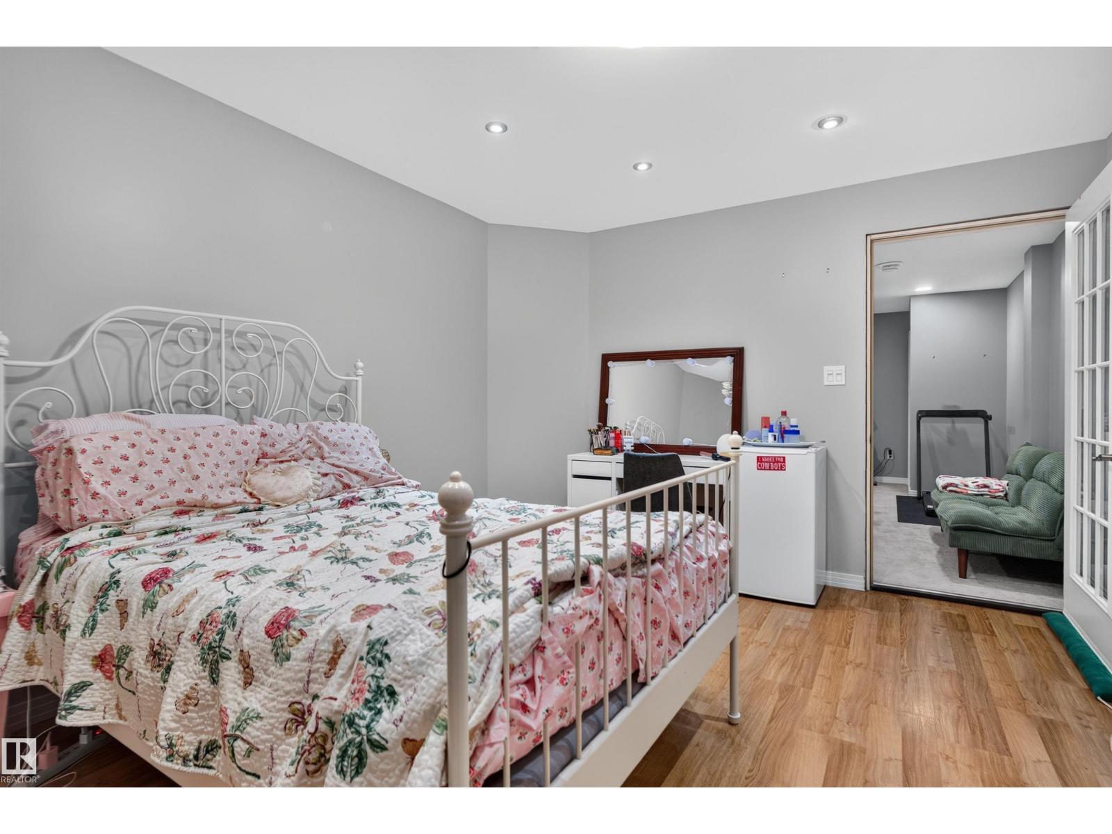 4471 MCCRAE AV NW - 29