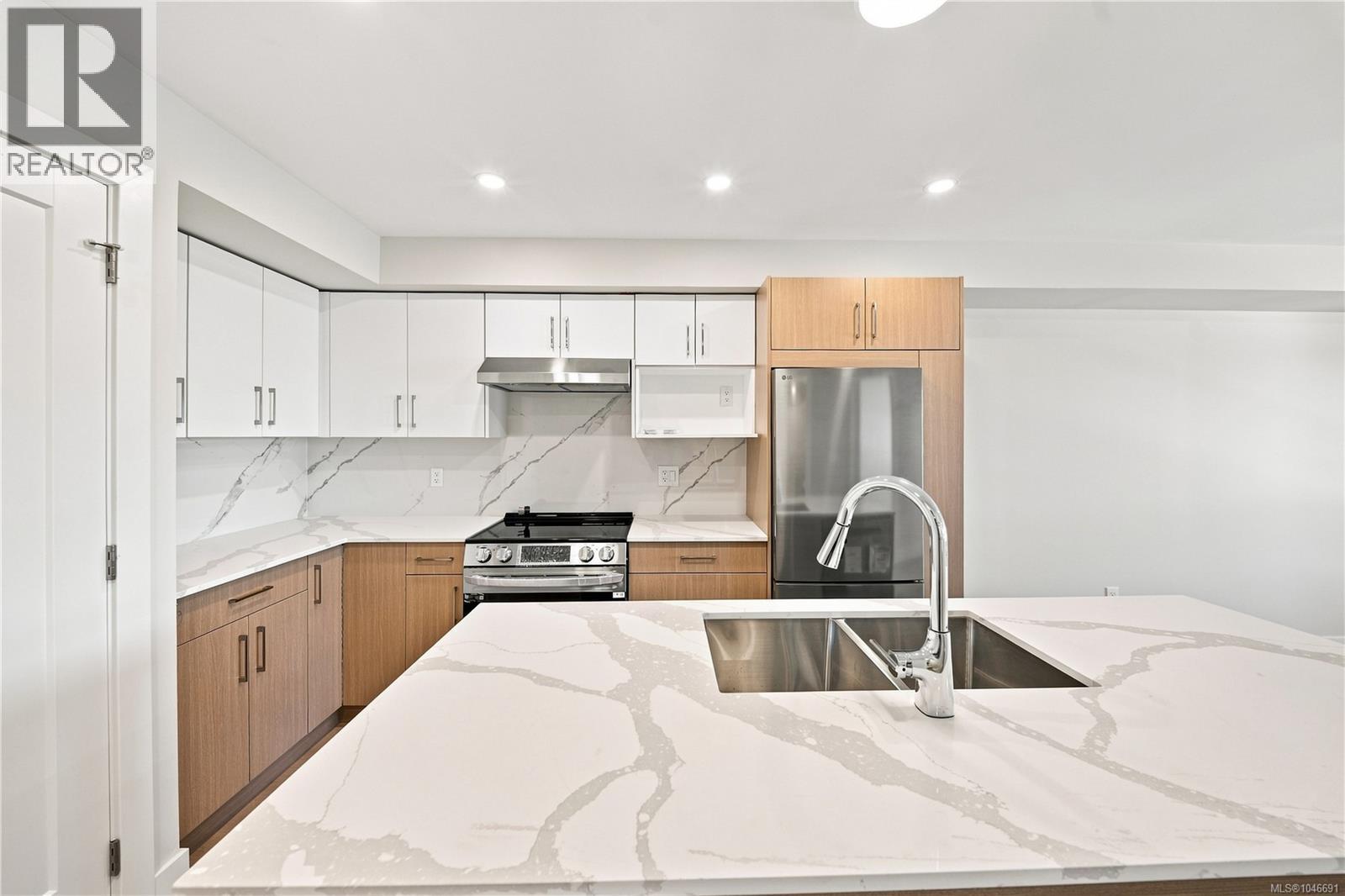 #301 171 Jensen Ave W - 5