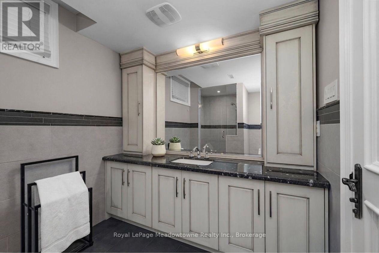 246 FIFTH AVENUE - Image 32