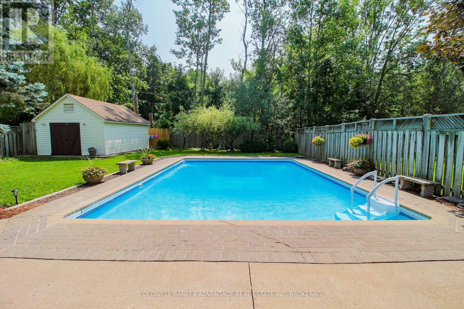 3373 GROVE AVENUE N - Image 41
