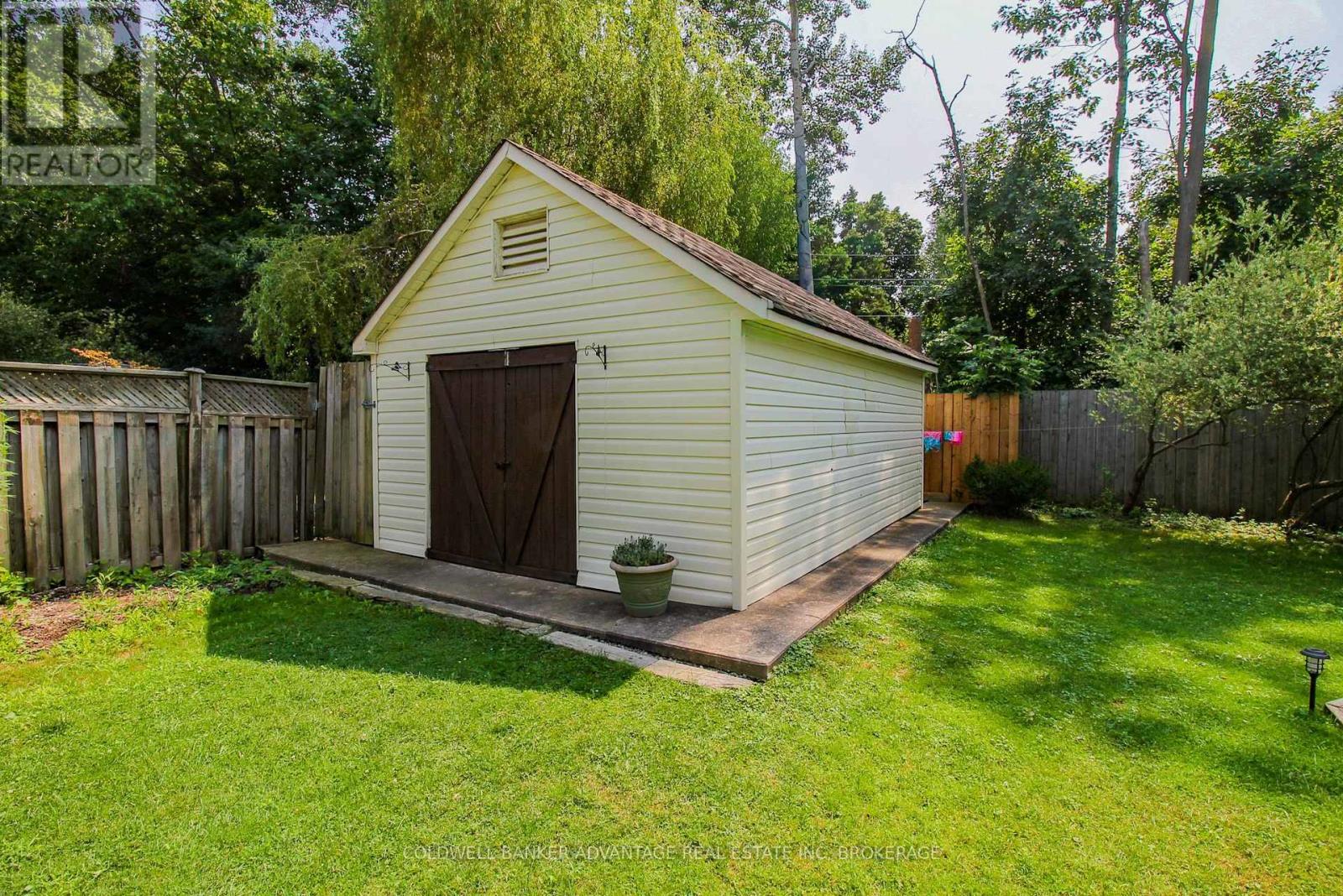 3373 GROVE AVENUE N - 45