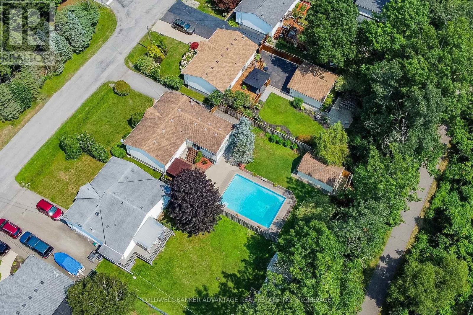 3373 GROVE AVENUE N - Image 46