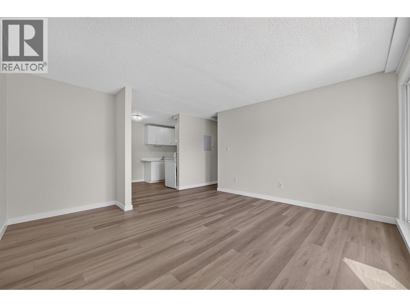 #203-7220 LINDSAY Road, Richmond
