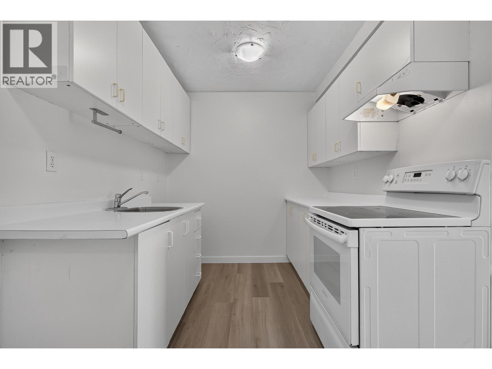 #203-7220 LINDSAY Road, Richmond