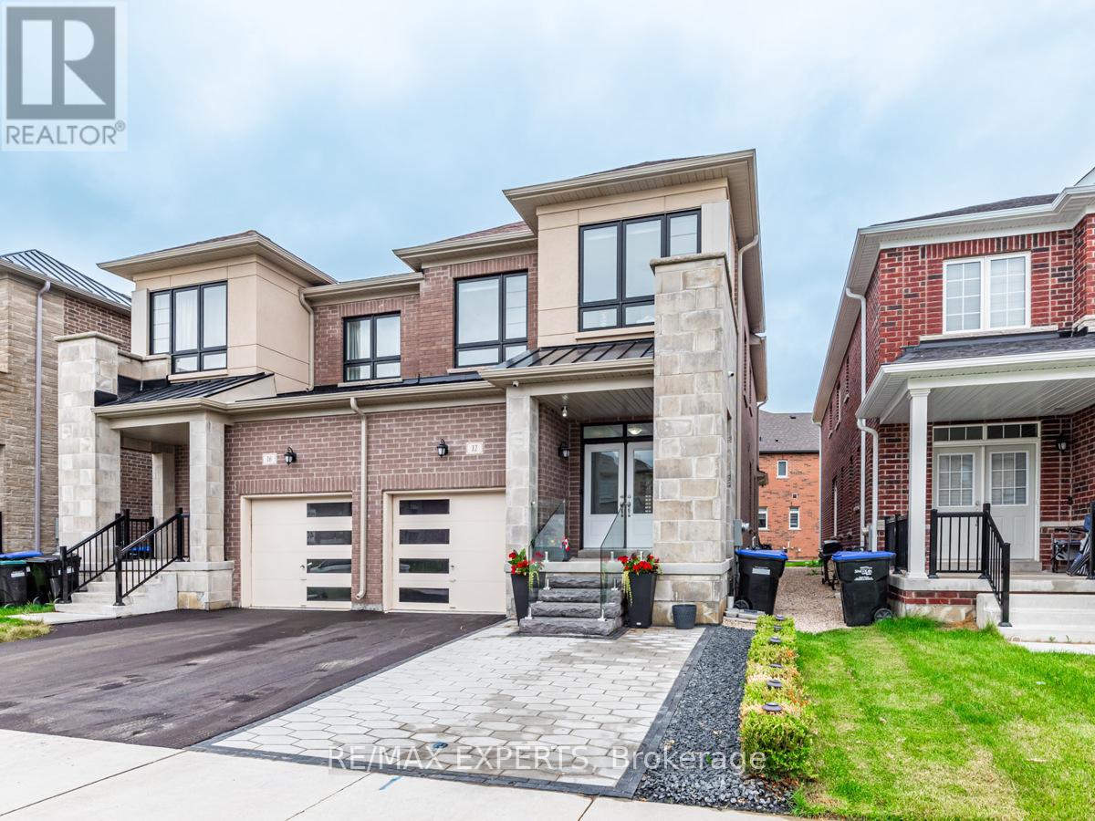 12 FERRAGINE CRESCENT - 2