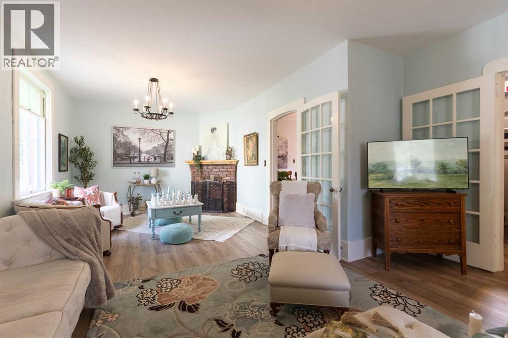 543 Cambridge Street Southeast - Photo 8