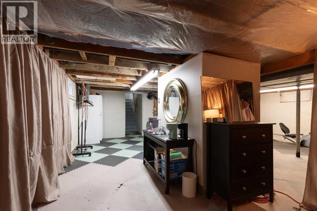 543 Cambridge Street Southeast - Photo 39