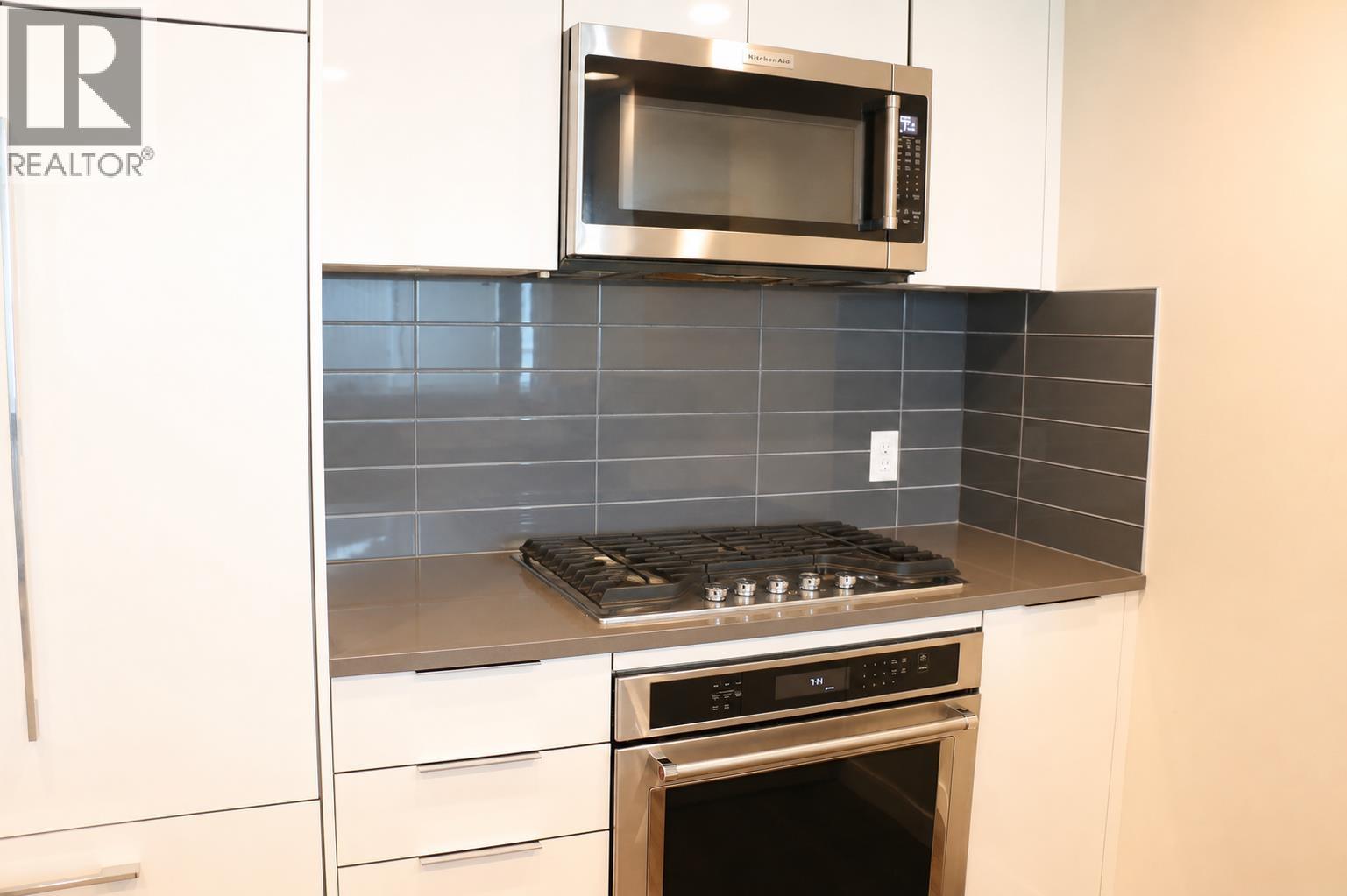 2 Bed, 2 Bath House for Sale in Coquitlam – 1902 3096 WINDSOR GATE, Coquitlam – MLS# R3154636 - Image 8