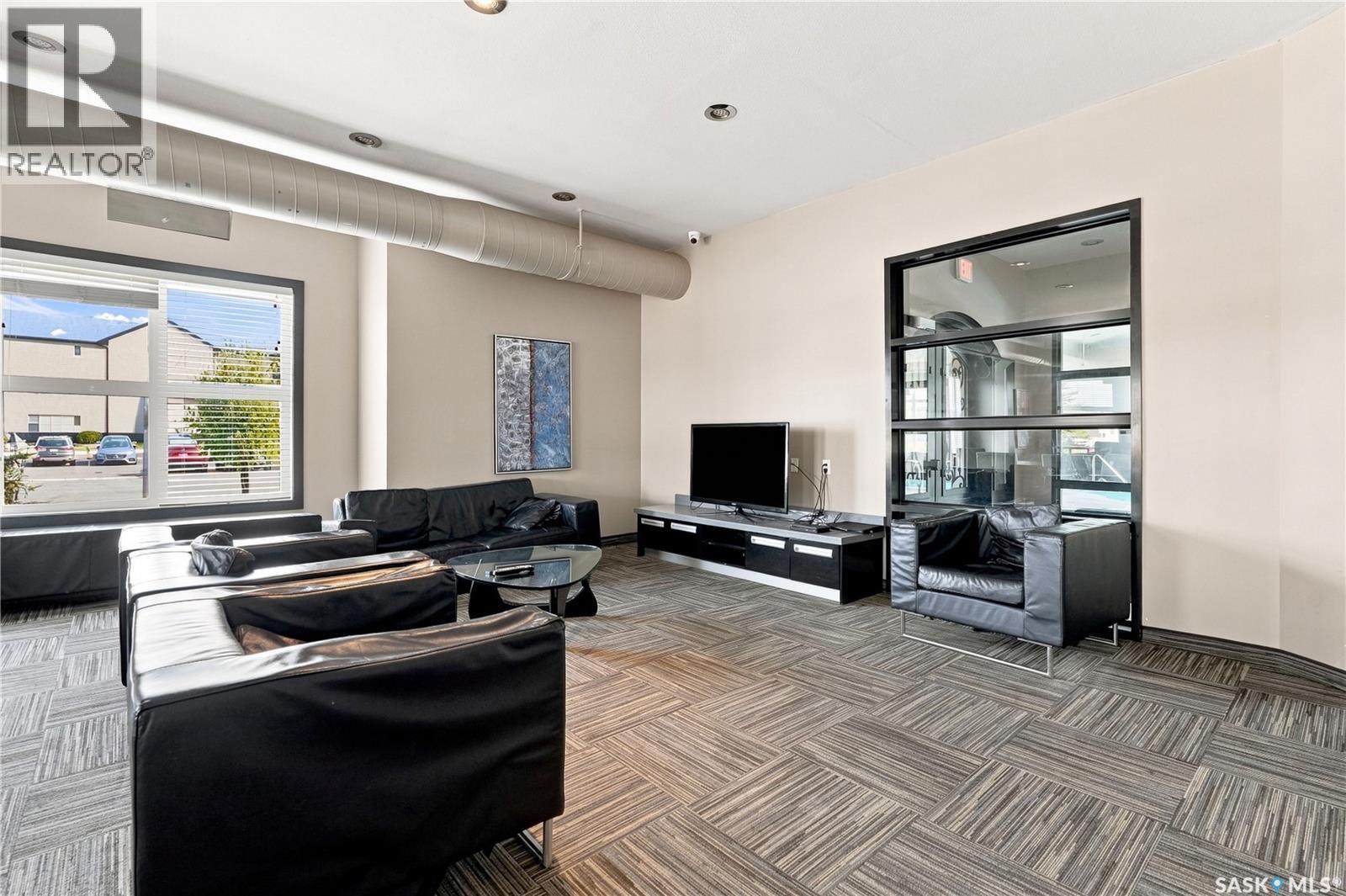 #105 1510 Neville DRIVE - 28