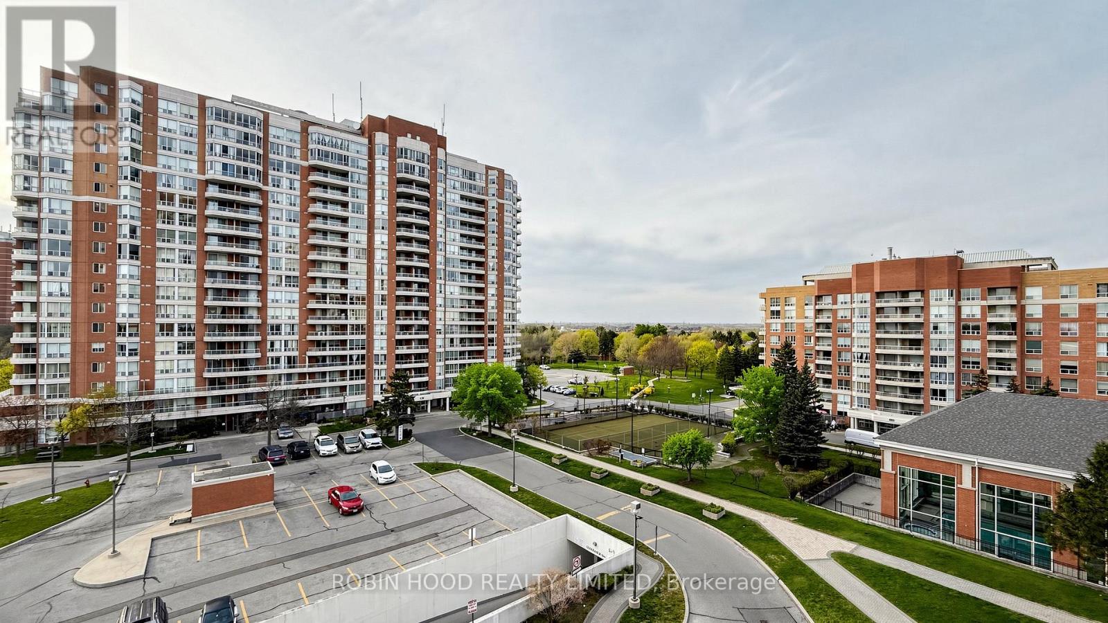#603 400 MCLEVIN AVENUE - 32