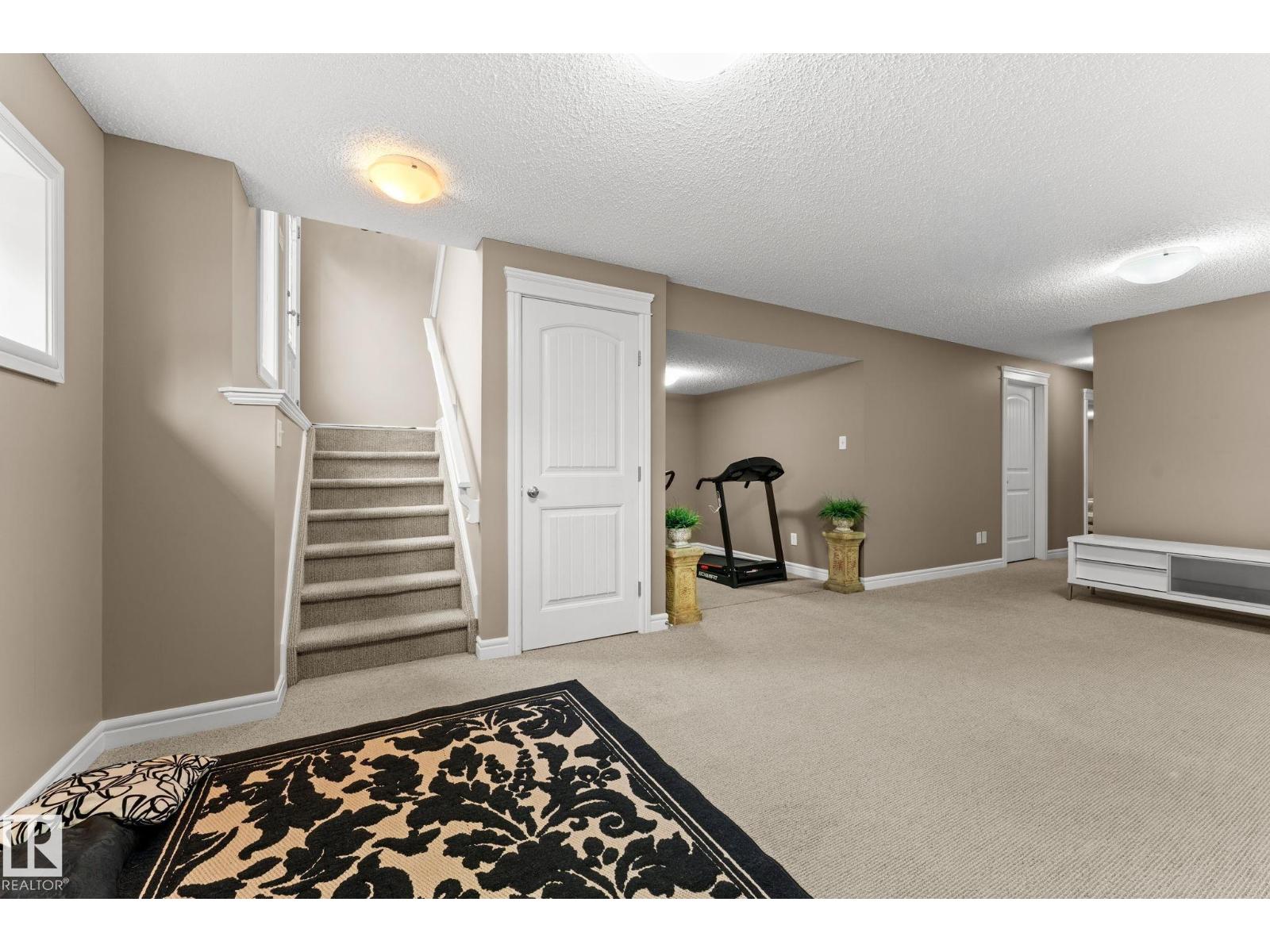 17027 121 Street NW - Photo 24