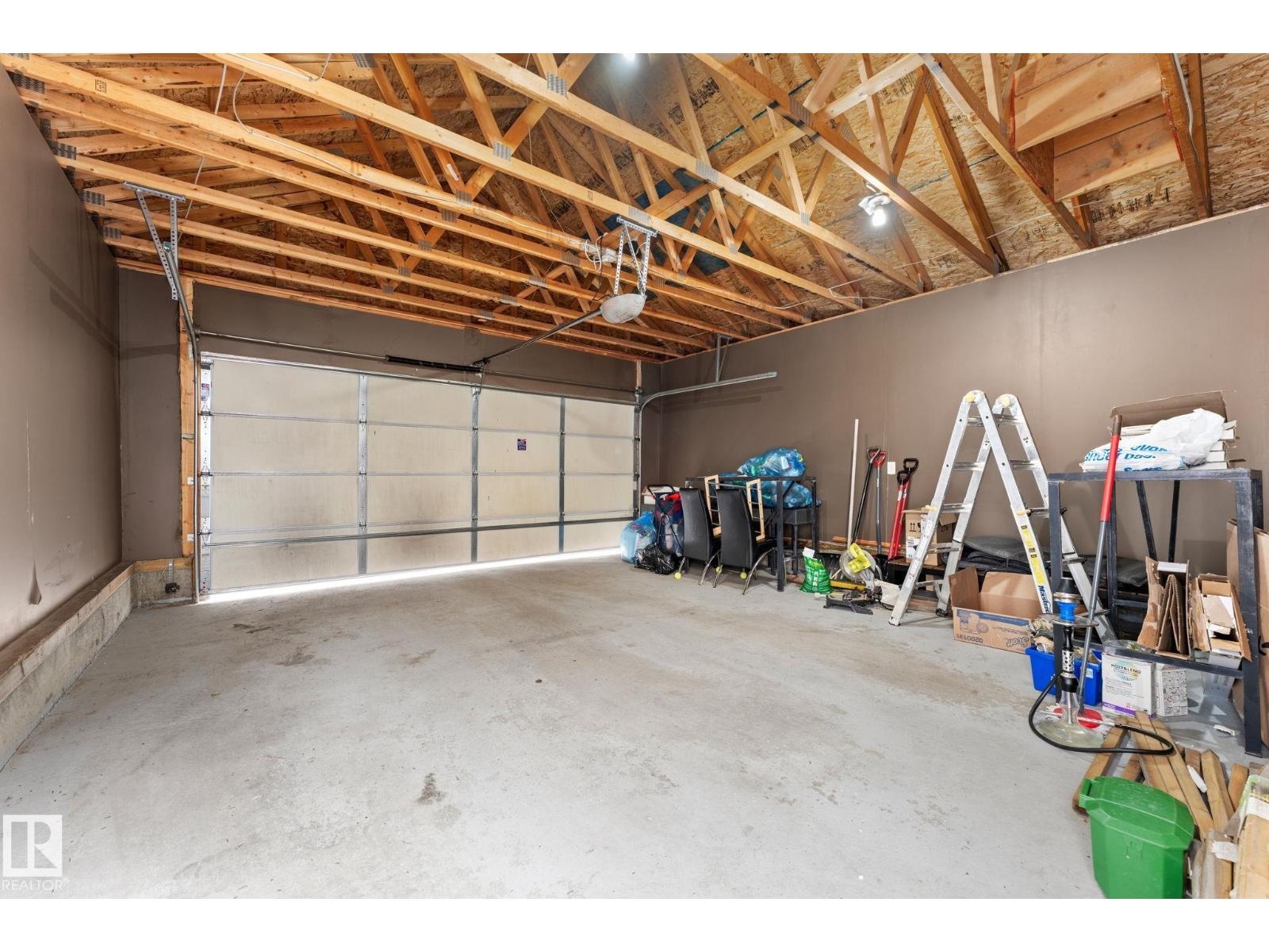 17027 121 Street NW - Photo 37
