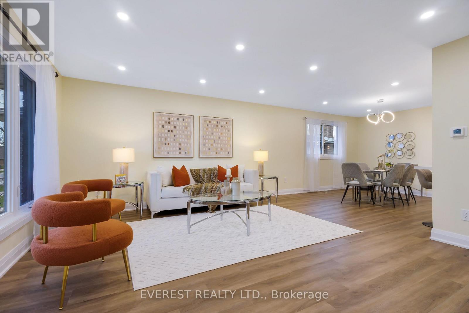 27 LAVINA CRESCENT - 11