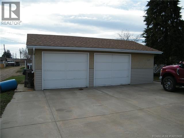5602 47 Avenue West - Photo 6