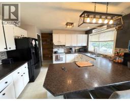2pc Bathroom - 5602 47 Avenue W, Forestburg, AB T0B1N0 Photo 8