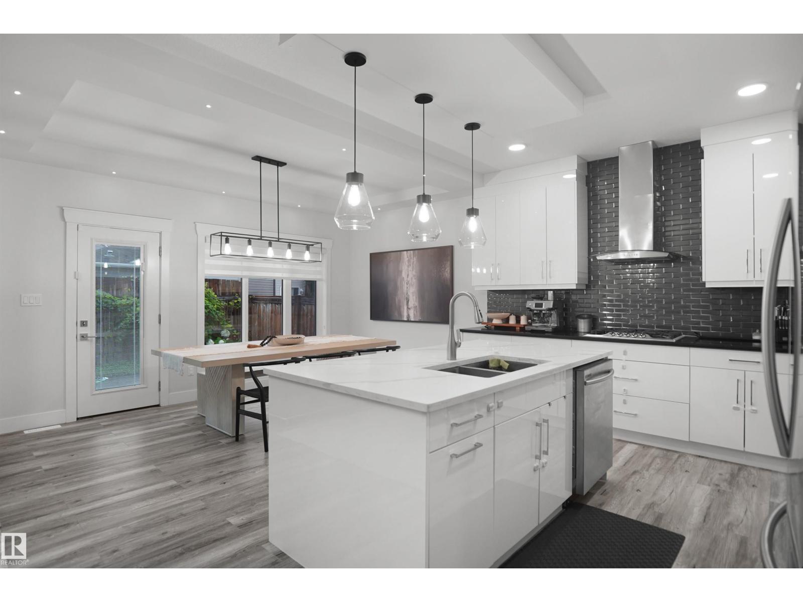 17252 71 ST NW - 10