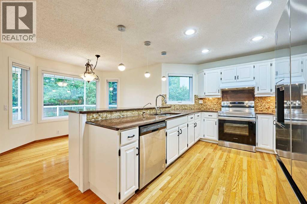 7 Suncastle Crescent SE - 13
