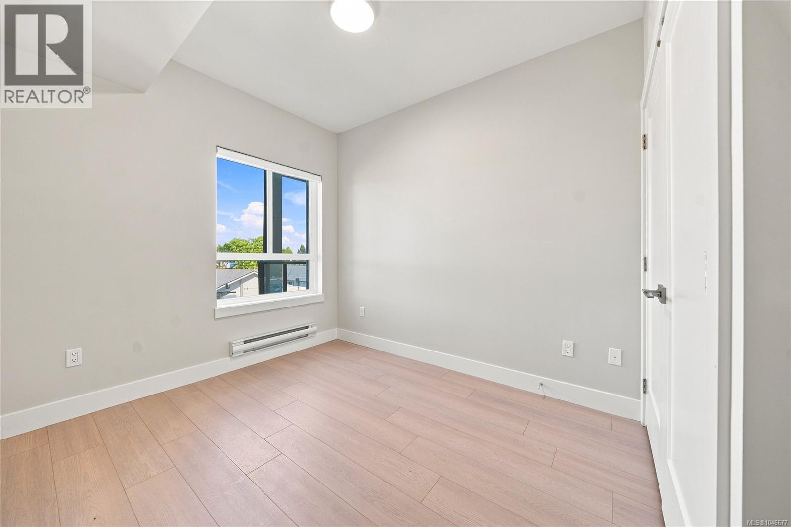 #201 171 Jensen Ave W - 9